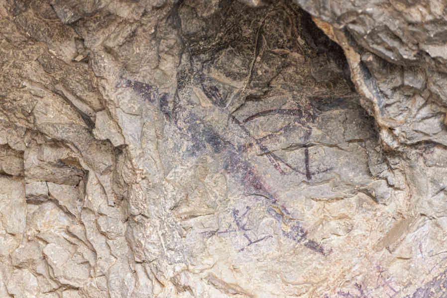 Castelló de la Plana - Ares del Maestrat - cova Remígia 17